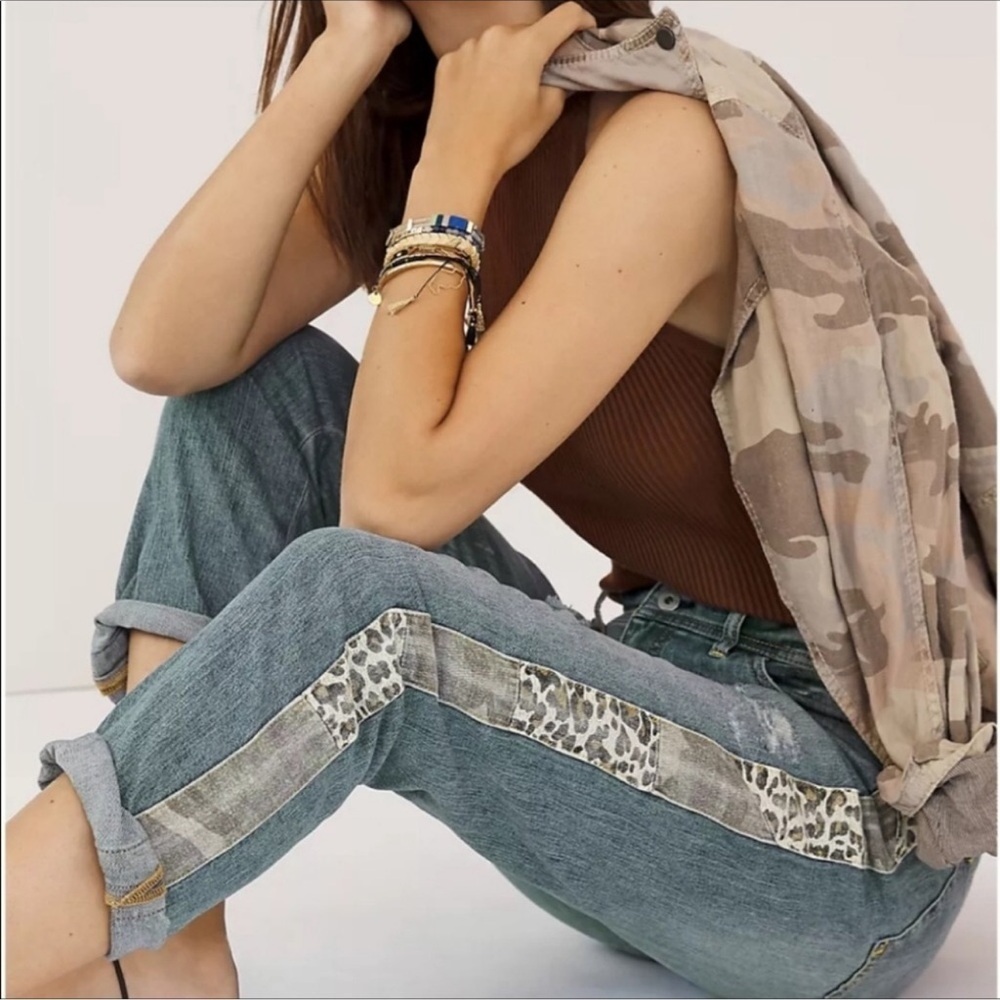 Anthropologie Pilcro & The Letterpress Patchwork Slim Boyfriend Blue Jeans 26